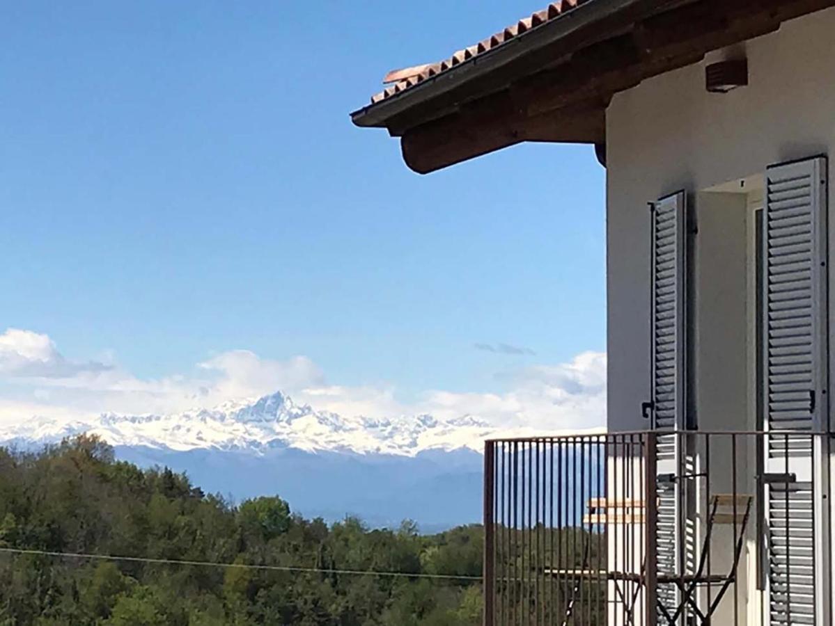 Bed and Breakfast La Luce Delle Colline Serravalle delle Langhe Экстерьер фото