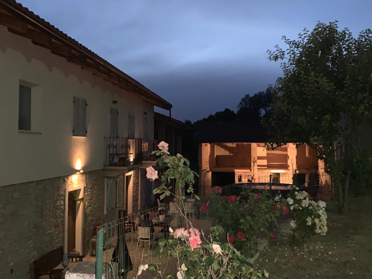 Bed and Breakfast La Luce Delle Colline Serravalle delle Langhe Экстерьер фото