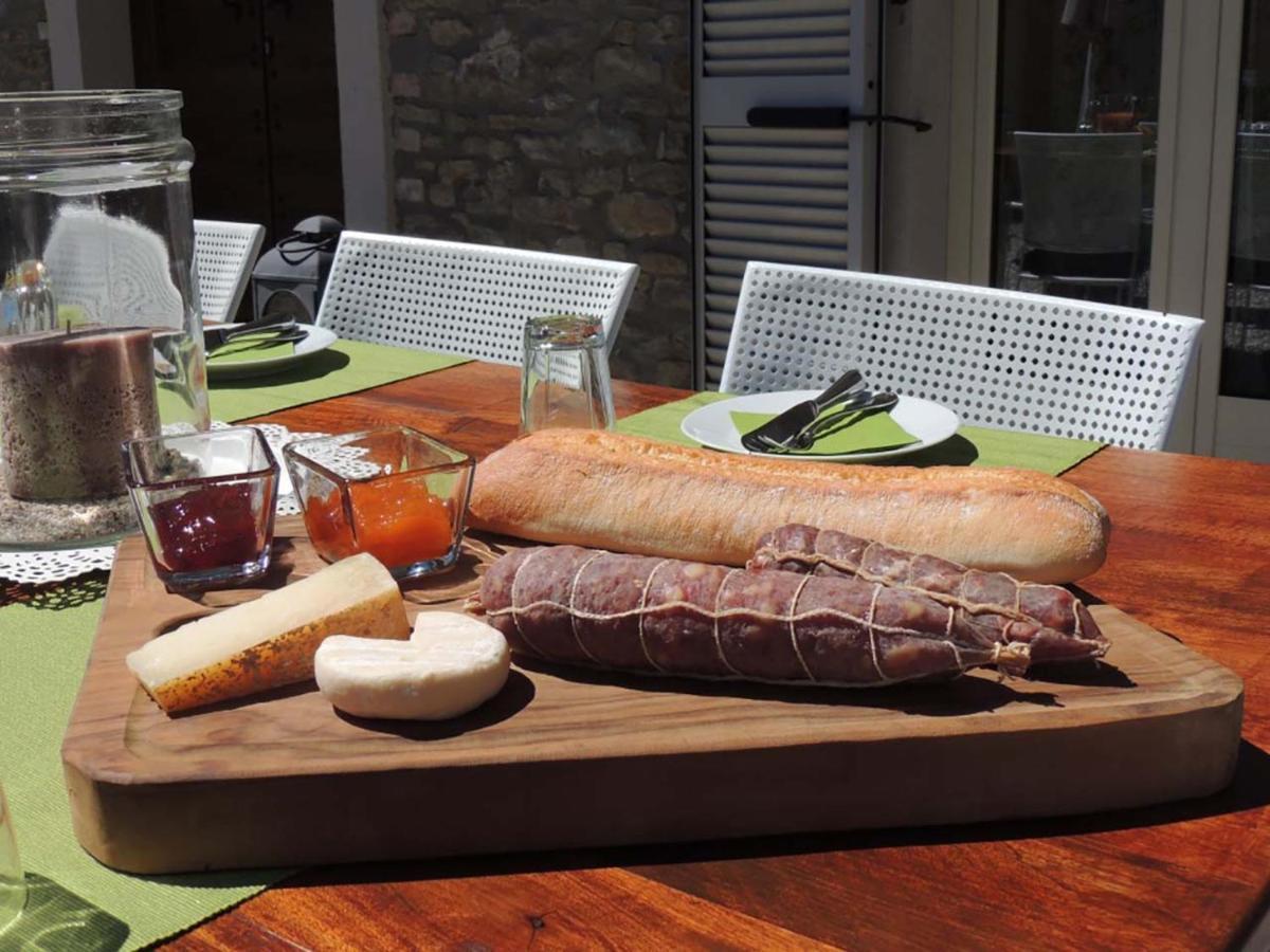 Bed and Breakfast La Luce Delle Colline Serravalle delle Langhe Экстерьер фото