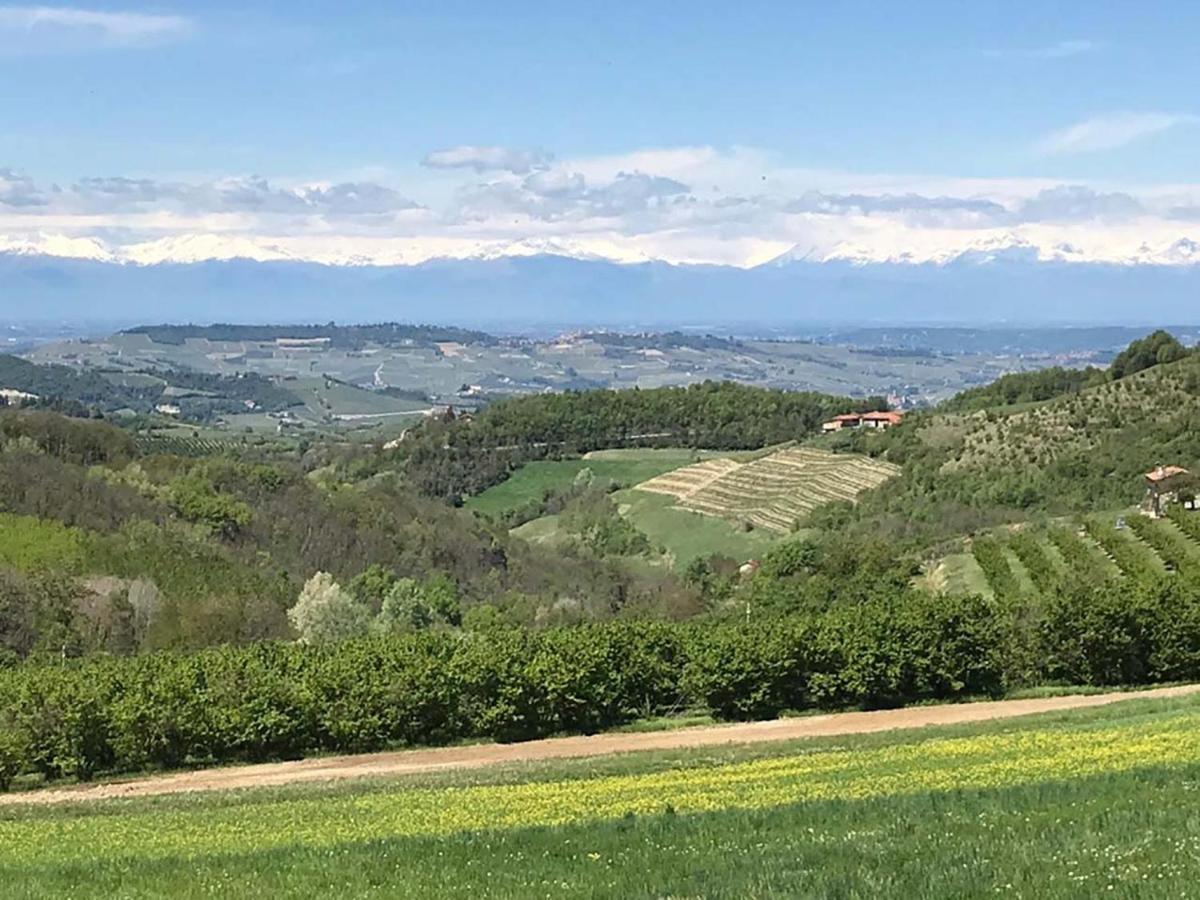 Bed and Breakfast La Luce Delle Colline Serravalle delle Langhe Экстерьер фото