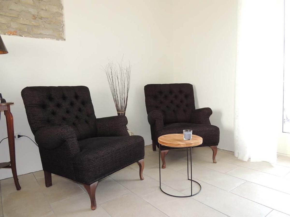 Bed and Breakfast La Luce Delle Colline Serravalle delle Langhe Экстерьер фото