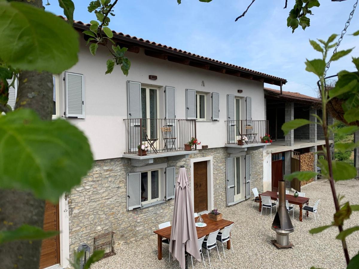 Bed and Breakfast La Luce Delle Colline Serravalle delle Langhe Экстерьер фото