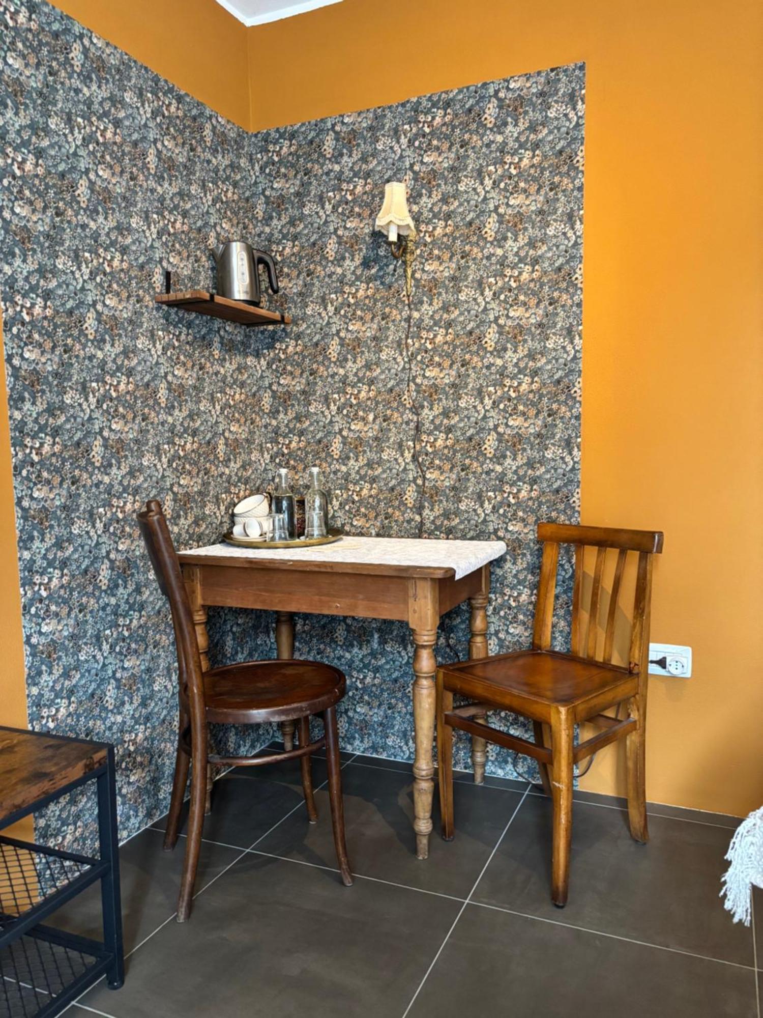 Bed and Breakfast La Luce Delle Colline Serravalle delle Langhe Экстерьер фото